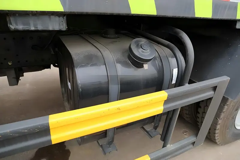 Compression Garbage Truck